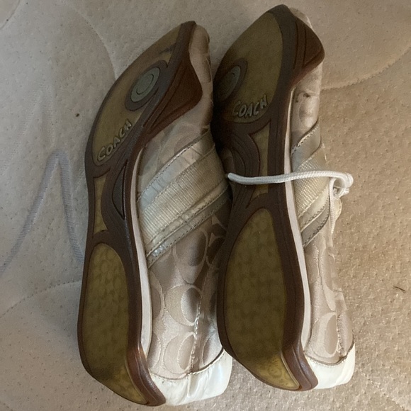 Coach sneakers 7.5. Good condition. Some wear - Picture 3 of 3